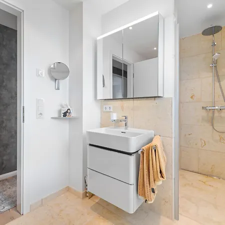 Sea Point – Traumhafter Ostseeblick Und Moderne Eleganz Im Ostseeresort *